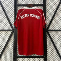 Camiseta Bayern de Múnich Retro Home 05/06